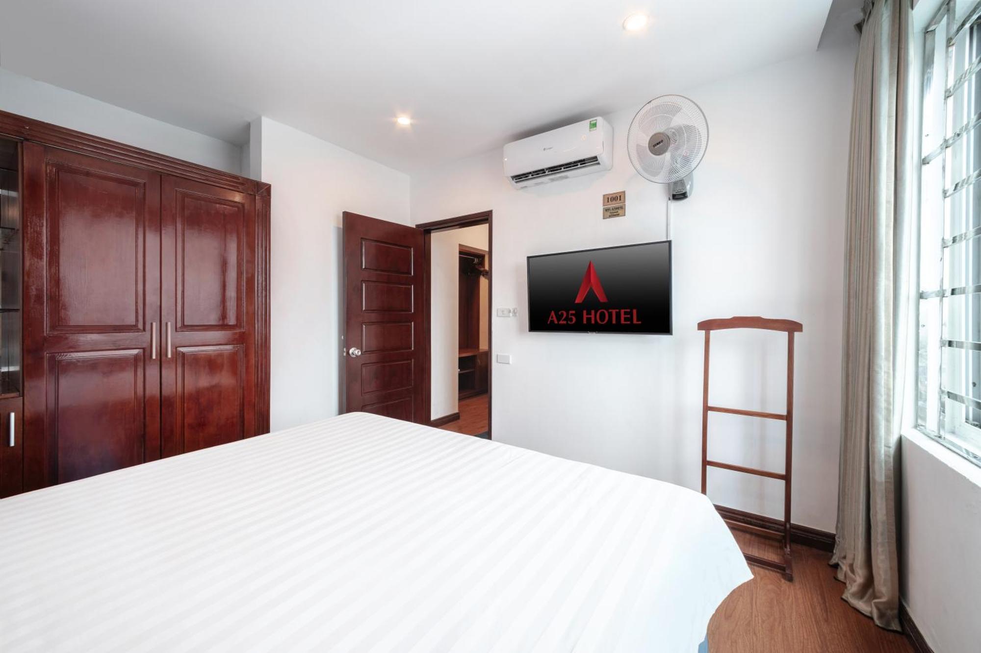 A25 Hotel - 63A Phuong Liet Hanoï Extérieur photo